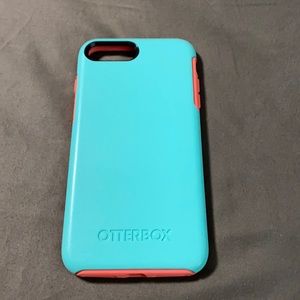 iPhone 8 Plus case Excellent Condition